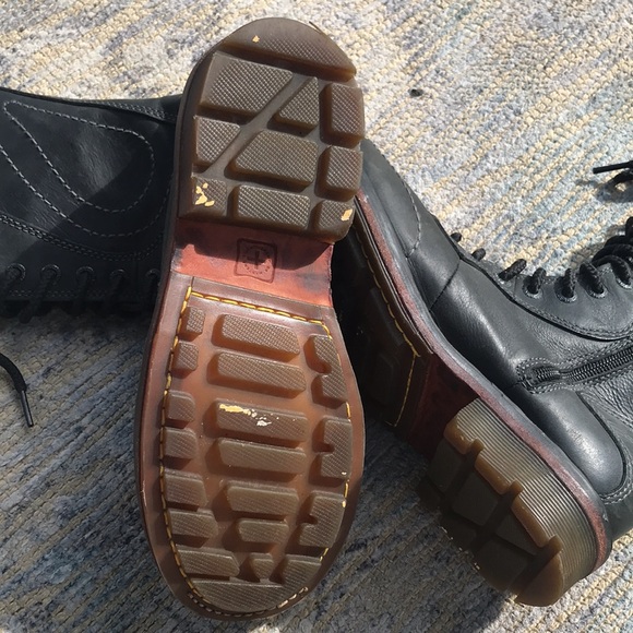 Dr martens boots - Picture 3 of 3